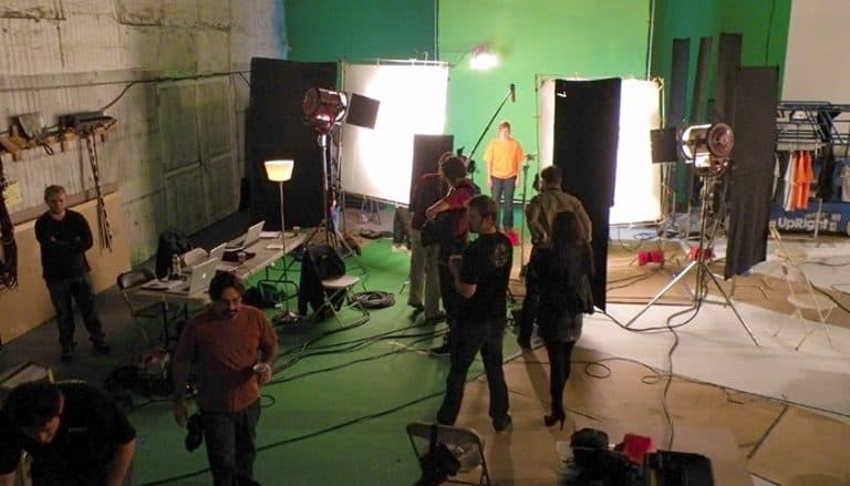 Shooting-Green-Screen